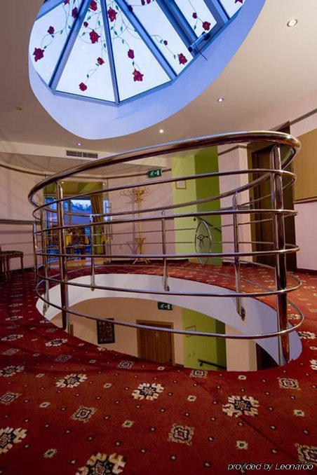 Hotel Alexander'S Нитра Интерьер фото