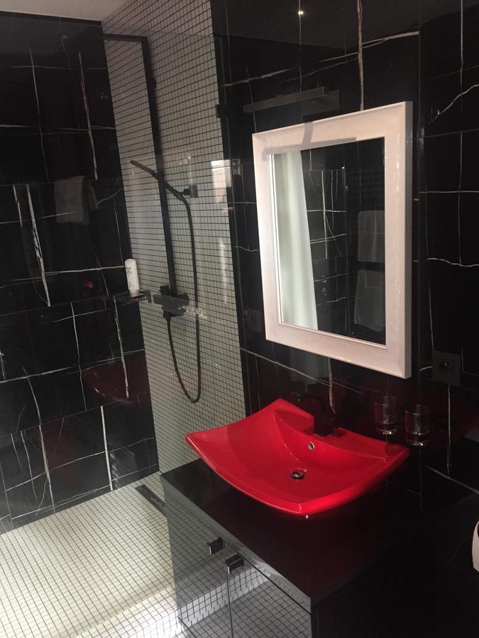 Hotel Alexander'S Нитра Экстерьер фото